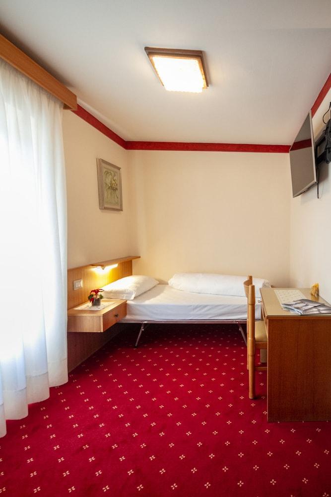 Stella Alpina Hotel
